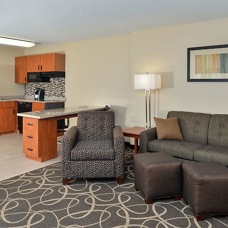Mainstay Suites Fargo - I-94 Medical Center Exteriör bild