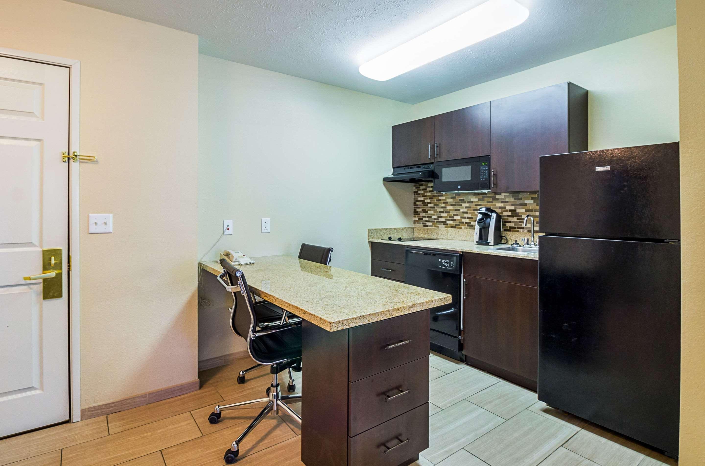 Mainstay Suites Fargo - I-94 Medical Center Exteriör bild