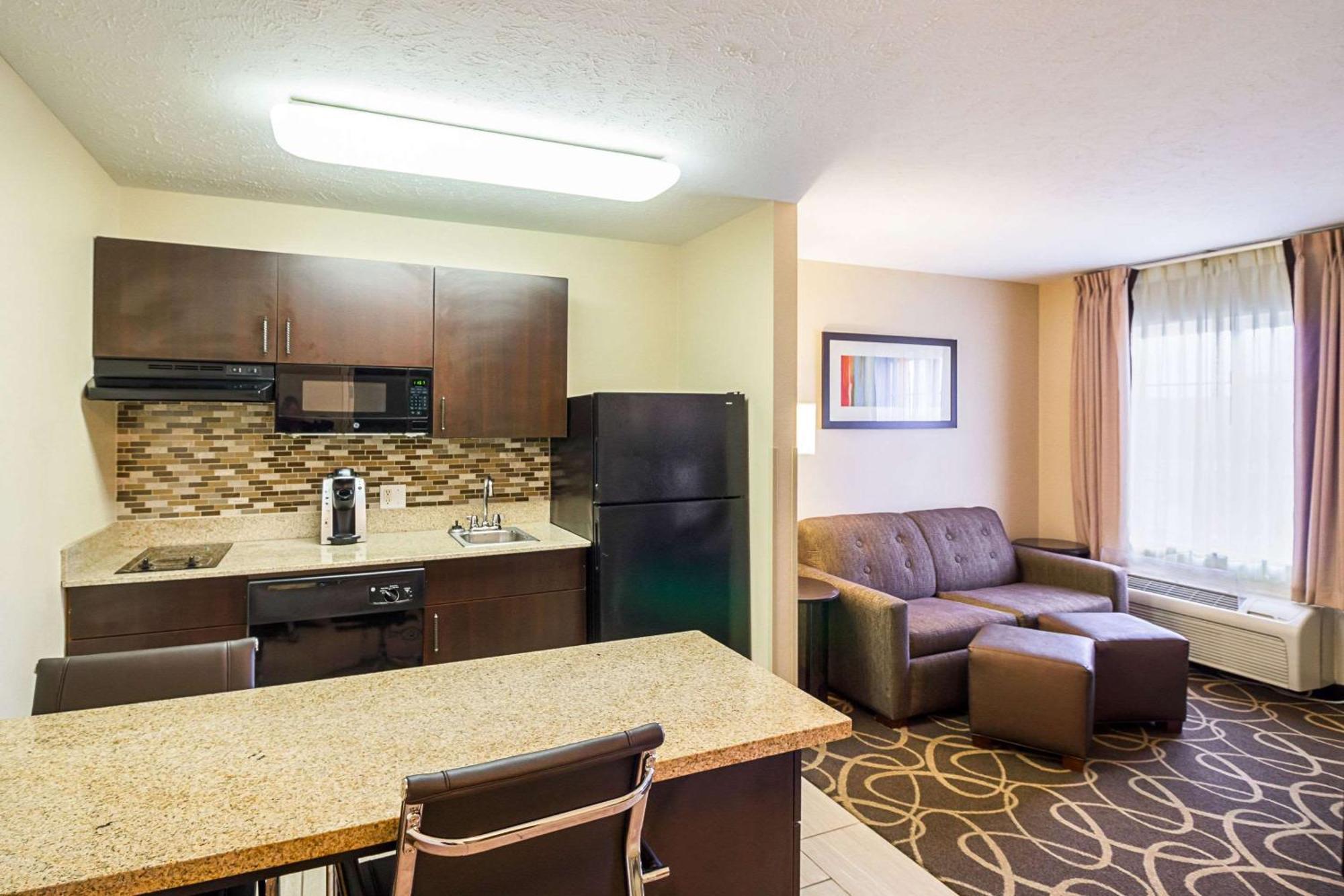 Mainstay Suites Fargo - I-94 Medical Center Exteriör bild